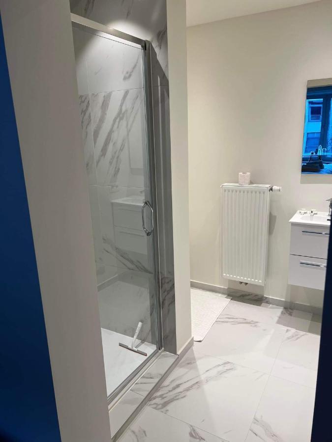Grote Kamer In Brugge Centrum Met Badkamer ! Εξωτερικό φωτογραφία